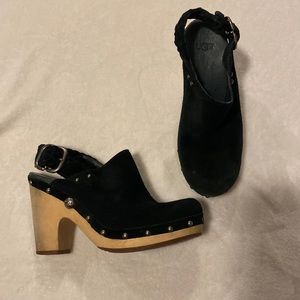 ✨3/$15✨ UGG Dafni Black Sling Back Platform Studded Suede Clog Size 6